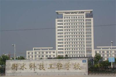 哪個學(xué)校初中畢業(yè)生可以學(xué)習(xí)獸醫(yī)專業(yè)？