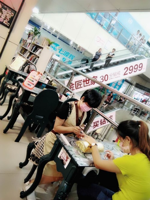 纖指圓夢想！保定東方技工學(xué)校創(chuàng)業(yè)者——李丹！  