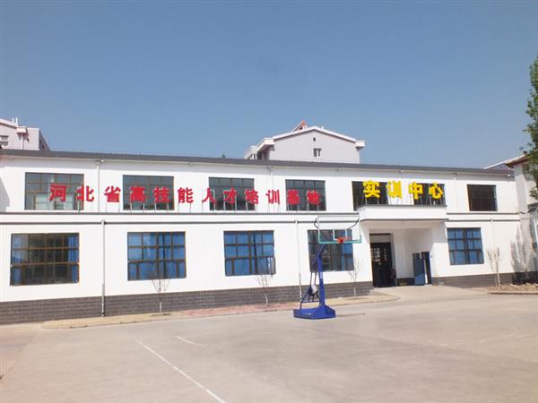張家口裝備制造技工學(xué)校值得選擇嗎？
