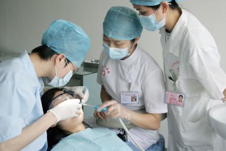 石家莊學(xué)口腔專業(yè)哪個學(xué)校好？