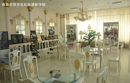 青島哪里可以學(xué)習(xí)美容美發(fā)專業(yè)？