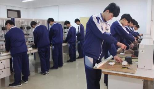 藍(lán)海職業(yè)學(xué)校有哪些適合男生的技術(shù)專業(yè)？