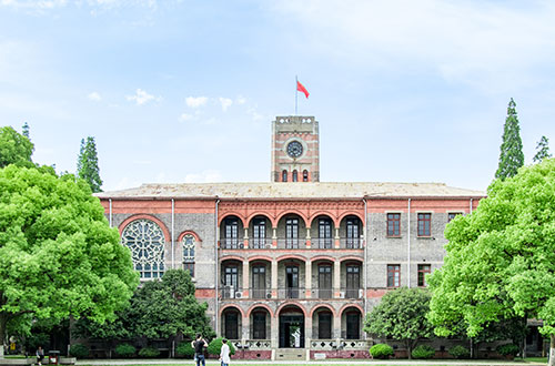 張家口新世紀(jì)職業(yè)學(xué)校有什么特點(diǎn)？為什么要選擇這家學(xué)校？